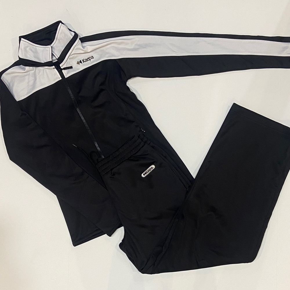 KAEPA BLACK AND WHITE CHEER/WARM-UP SUIT SIZE XS